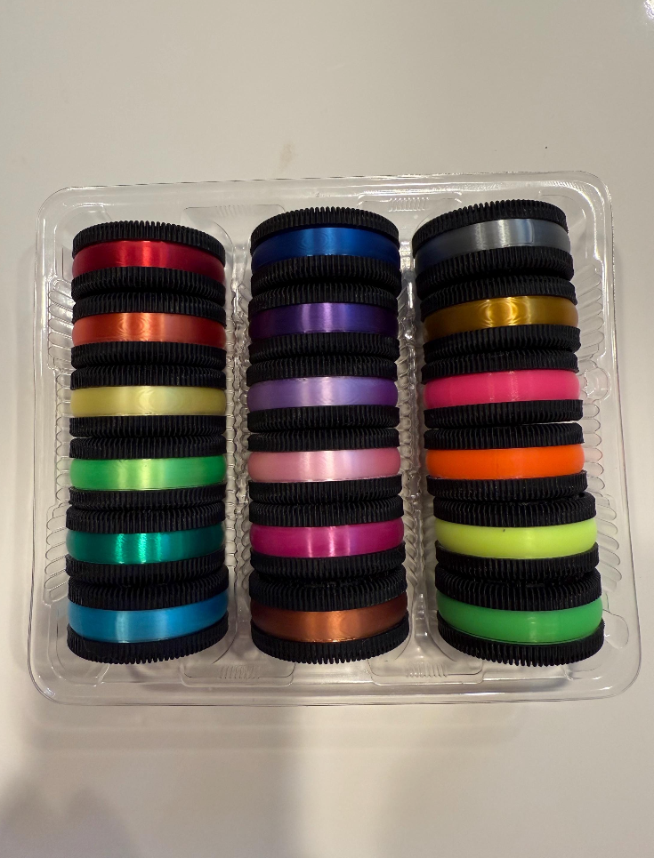 Storeos - Mega Stuf Oreo-Shaped Storage