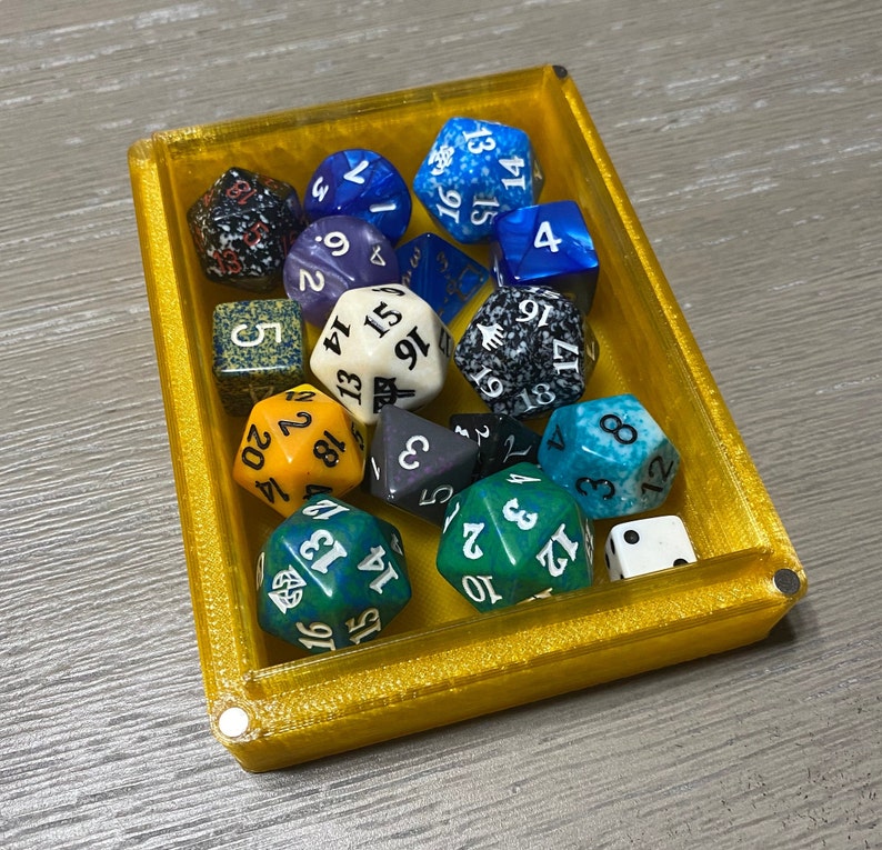 Compact Dice Carrier