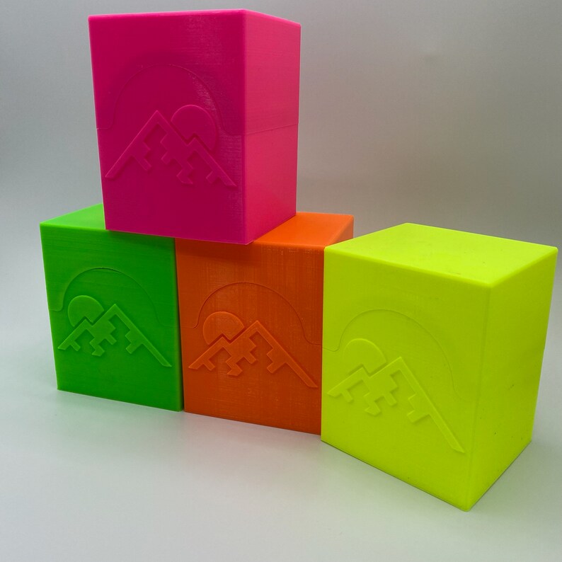 Kamigawa Neon Dynasty Fluorescent Single Deck Box