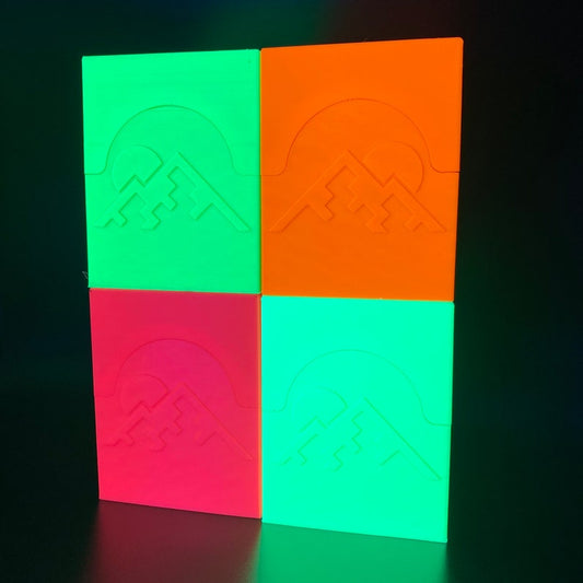 Kamigawa Neon Dynasty Fluorescent Single Deck Box